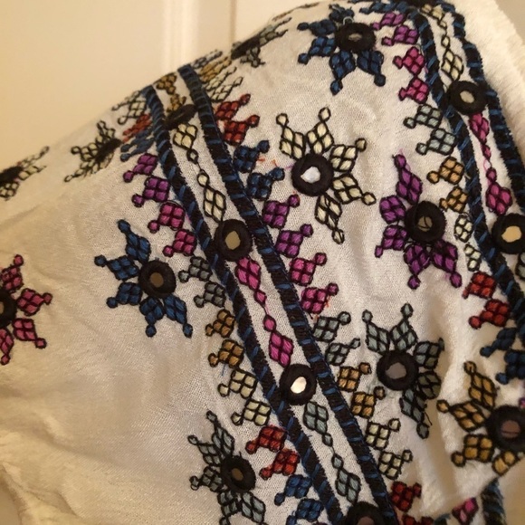 HOST PICK⭐️⭐️⭐️FREE People Ocean Blue Floral Embroidered Top Cropped PERFECT NWT - Picture 5 of 9